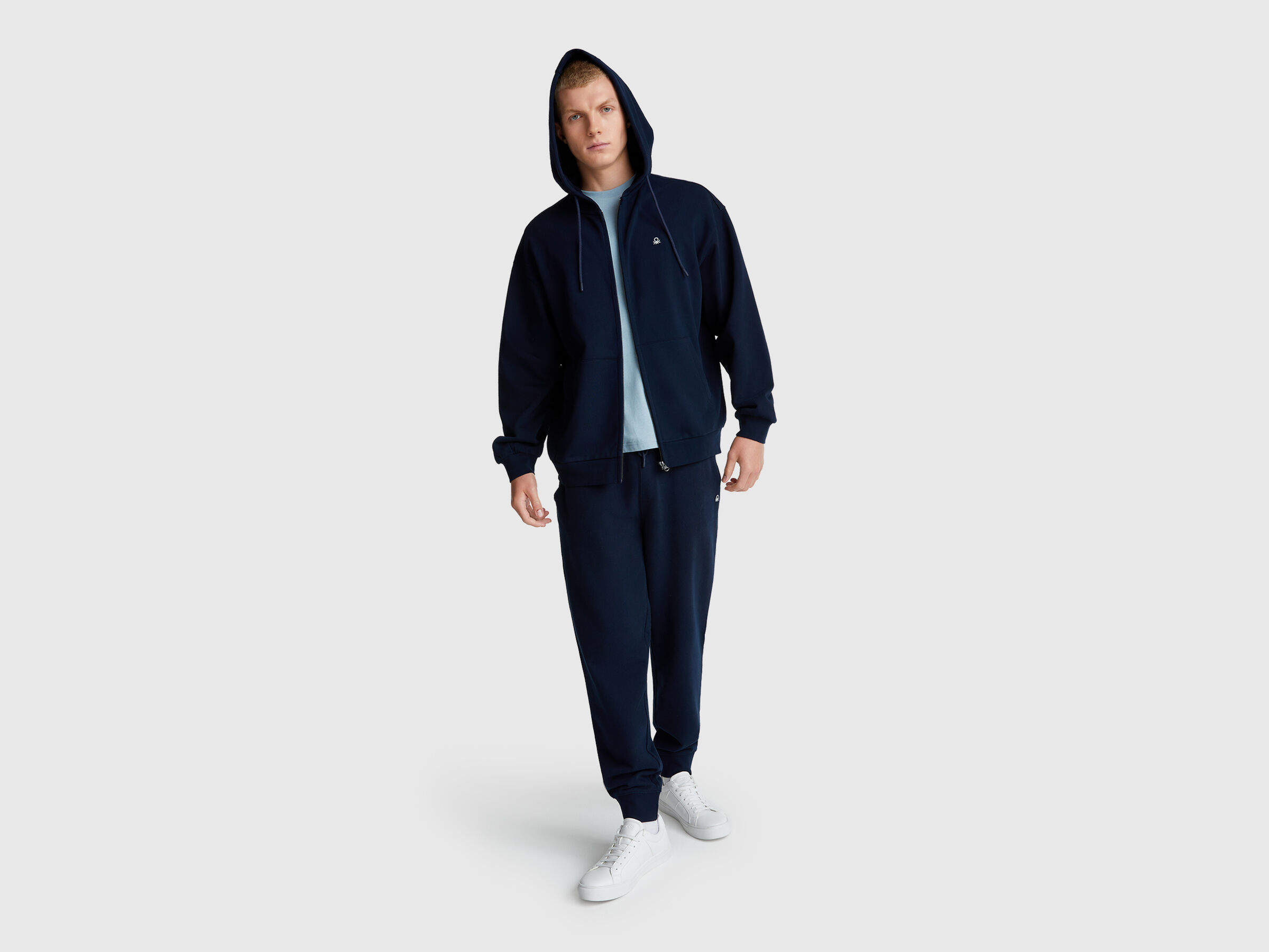 JACKET W/HOOD L/S Men image number 3